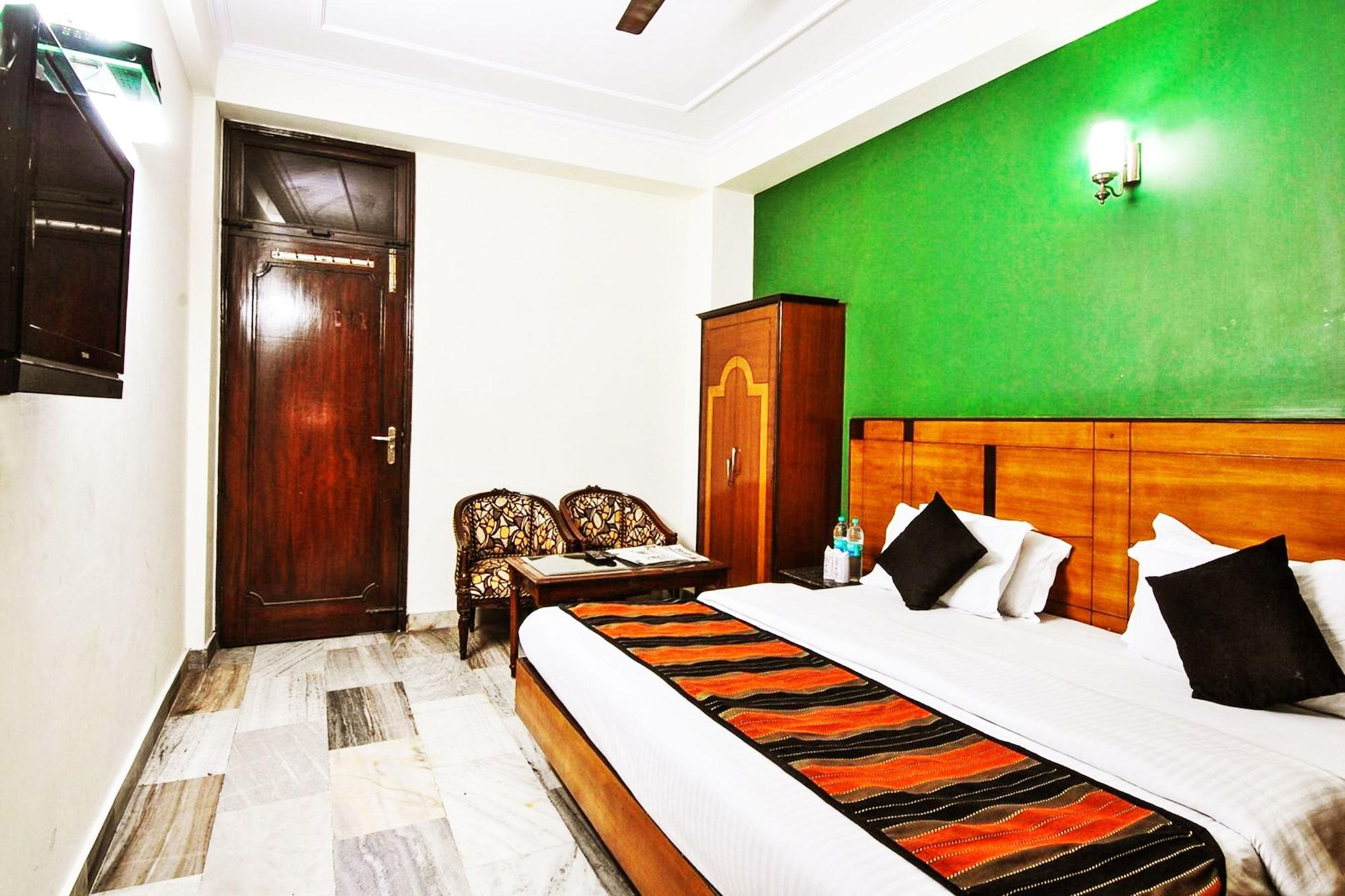 Super Hotel O Paharganj Near Railway Station Nuova Delhi Esterno foto