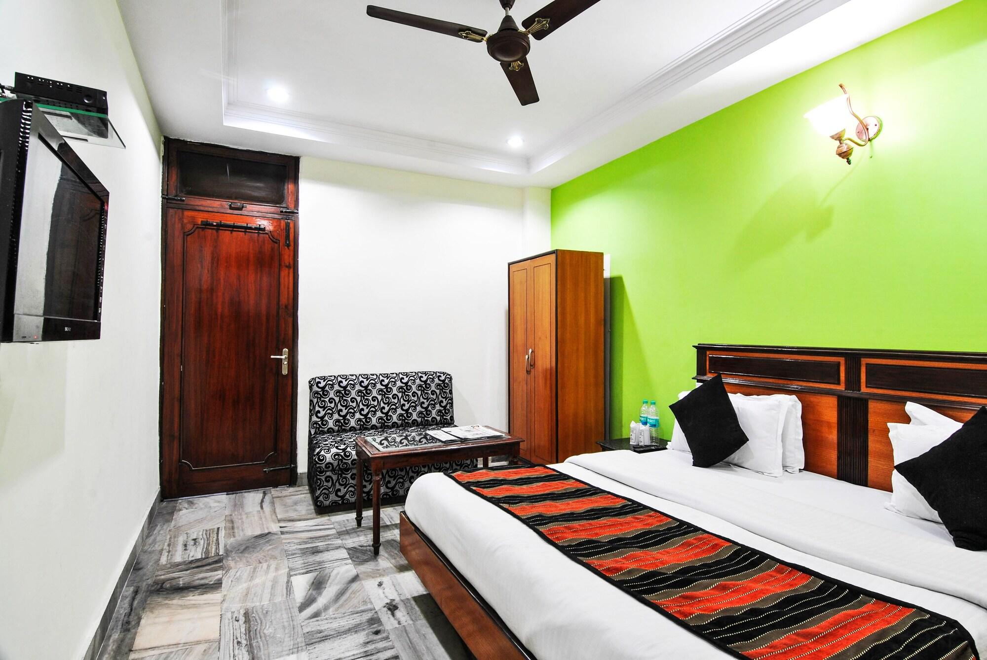 Super Hotel O Paharganj Near Railway Station Nuova Delhi Esterno foto